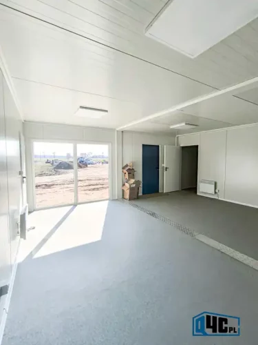 Zestaw kontenerowy - wnętrze dużej sali